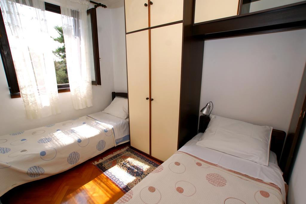 Apartment Ana 1 Malinska Quarto foto