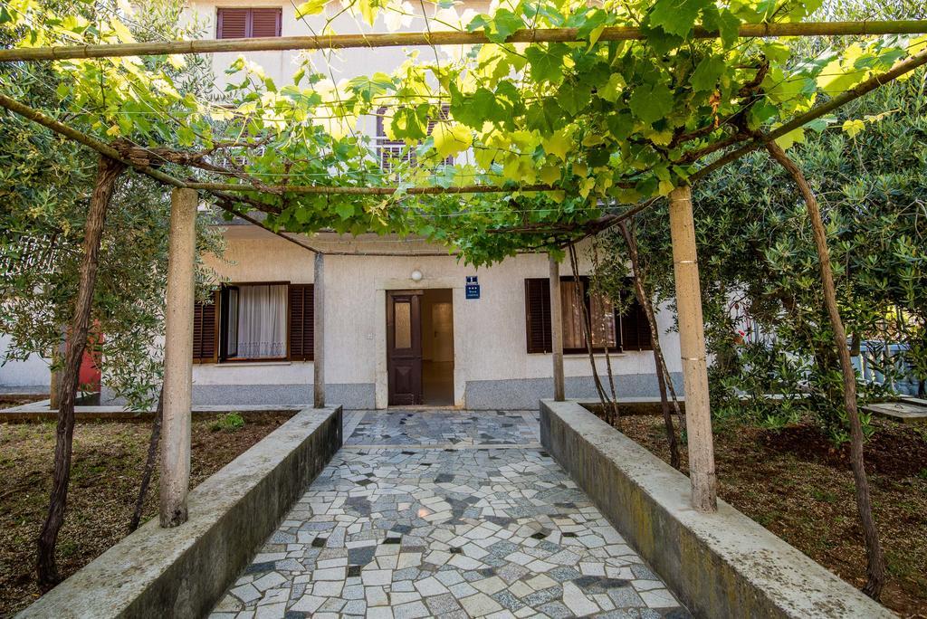 Apartment Ana 1 Malinska Exterior foto